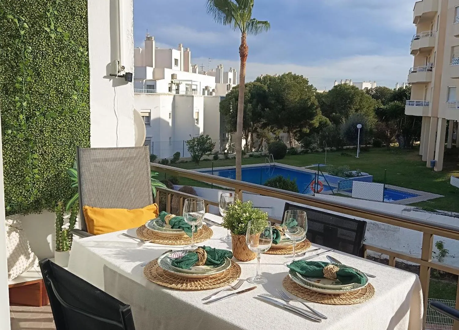 Soleado Y Luminoso A 3 Minutos De La Playa-Carihuela Apartamento Torremolinos