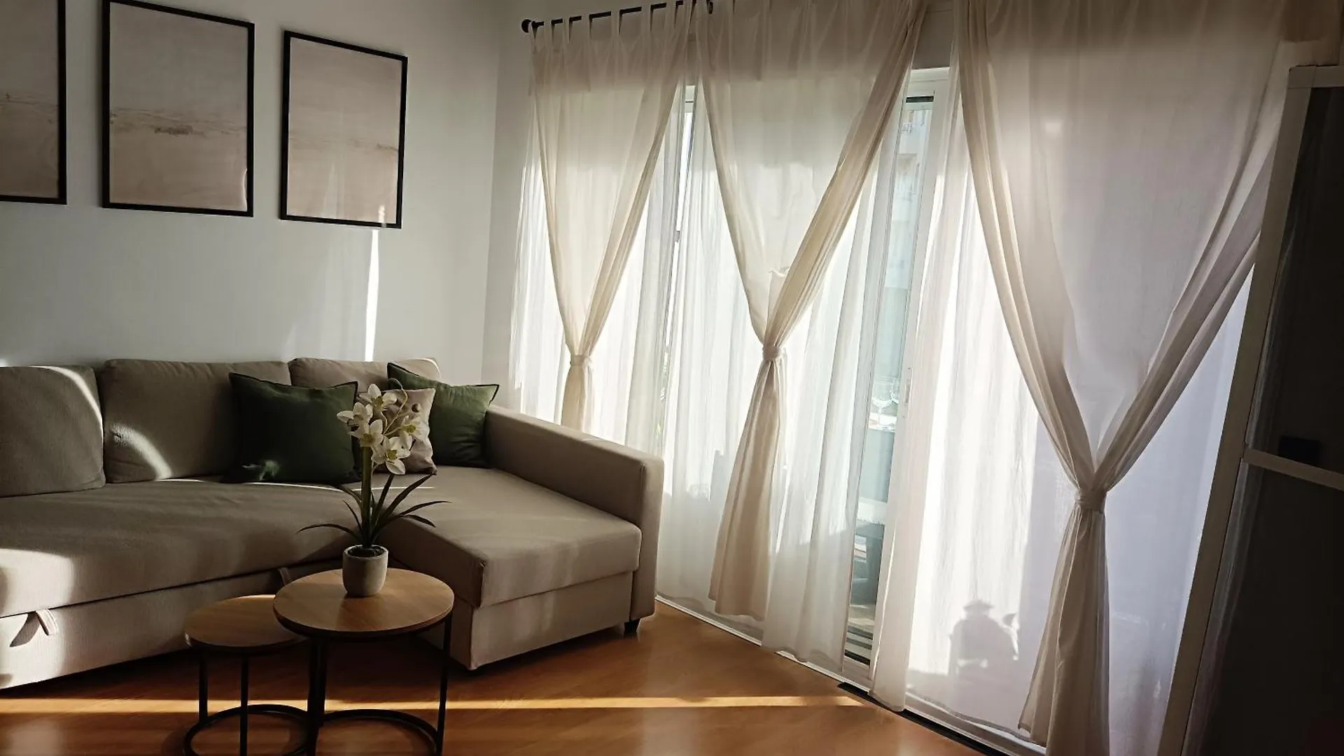 Soleado Y Luminoso A 3 Minutos De La Playa-Carihuela Apartamento Torremolinos