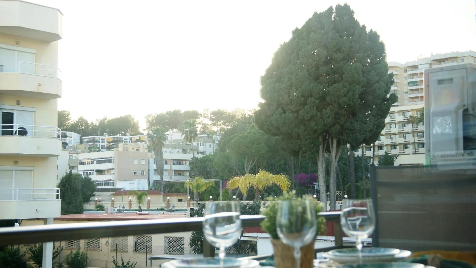 Soleado Y Luminoso A 3 Minutos De La Playa-Carihuela Apartamento Torremolinos 0*,