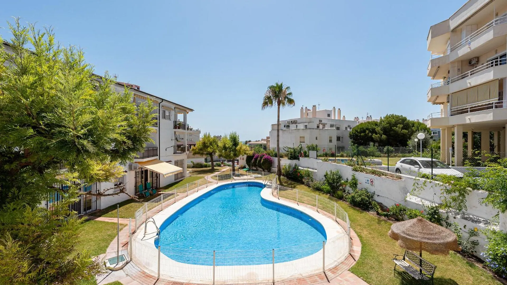 Soleado Y Luminoso A 3 Minutos De La Playa-Carihuela Apartamento Torremolinos
